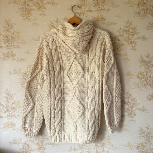 Vintage cream Sisandina wool chunky cable knit full zip hoodie cardigan sweater - Picture 2 of 5